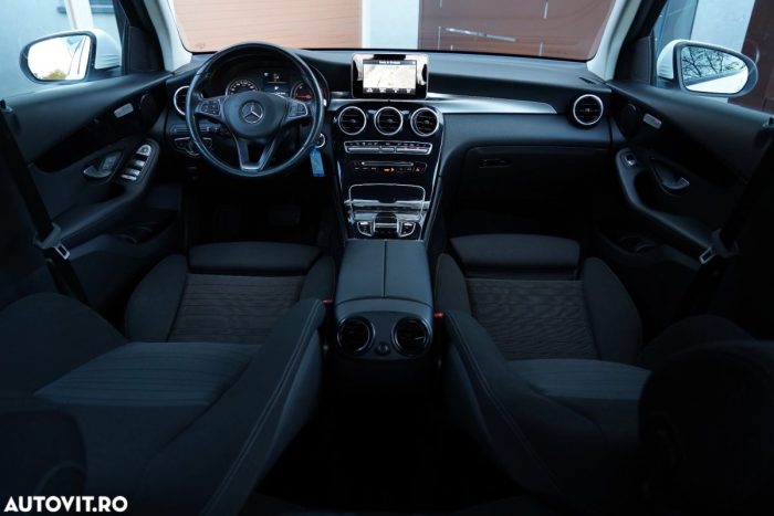 Mercedes-Benz GLC 220 d 4Matic 9G-TRONIC