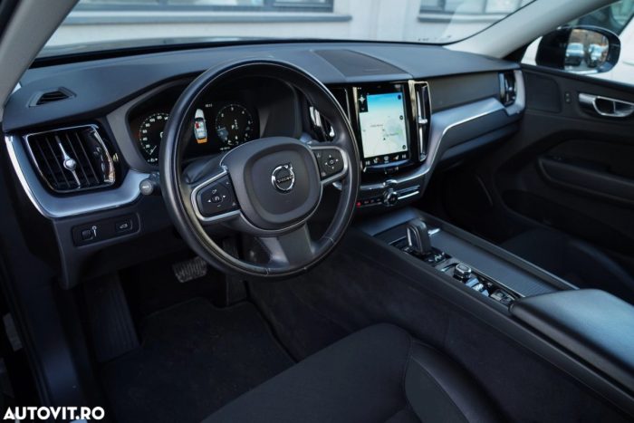 Volvo XC 60 B4 MHEV AT8 AWD Momentum Pro