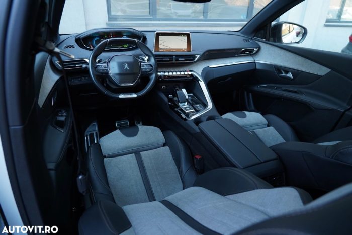 Peugeot 3008 PHEV EAT8 4X4 GT Pack