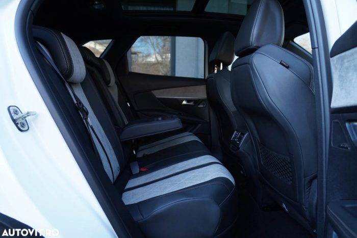 Peugeot 3008 PHEV EAT8 4X4 GT Pack