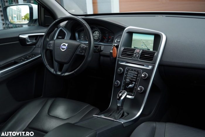 VOLVO -XC60 Summum