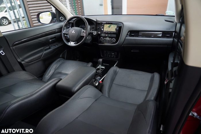 Mitsubishi Outlander 2.2 DI-D 4WD Automatik Diamant Edition