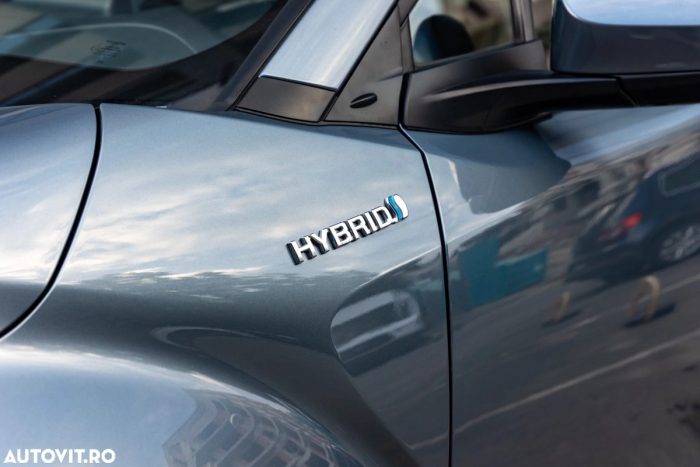 TOYOTA CH-R Hybrid