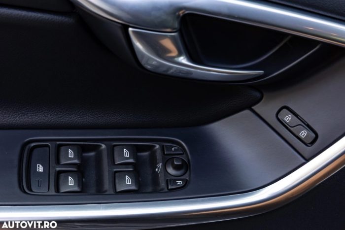 Volvo XC 60 D4 AWD Geartronic Summum