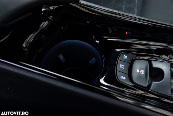 TOYOTA CH-R Hybrid