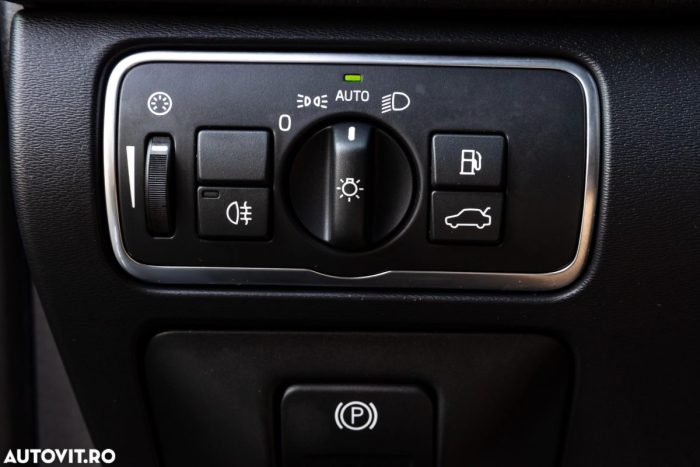 Volvo XC 60 D4 AWD Geartronic Summum
